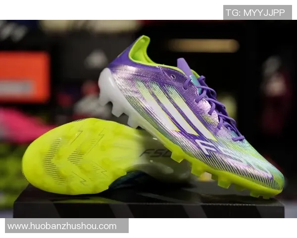 提升球场表现的秘密武器选择适合你的ag底足球鞋让你尽显球技风采